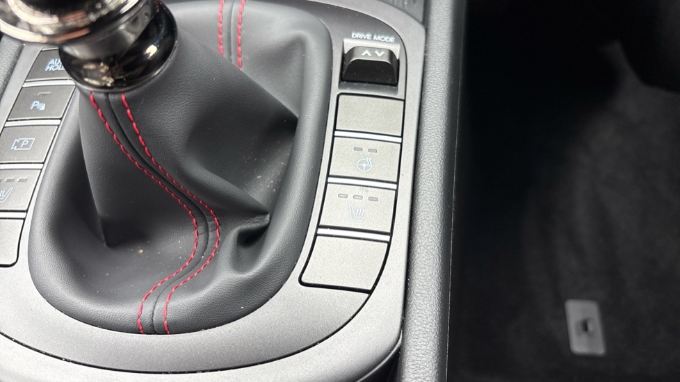 Hyundai KONA 1.6T 138 N Line 5dr Petrol Hatchback - Image 62