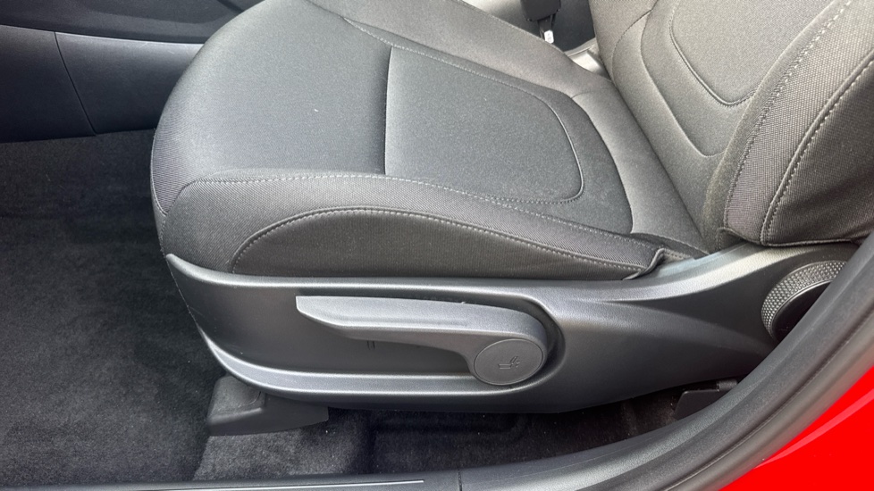 Hyundai TUCSON 1.6 TGDi SE Connect 5dr 2WD Petrol Estate - Image 54