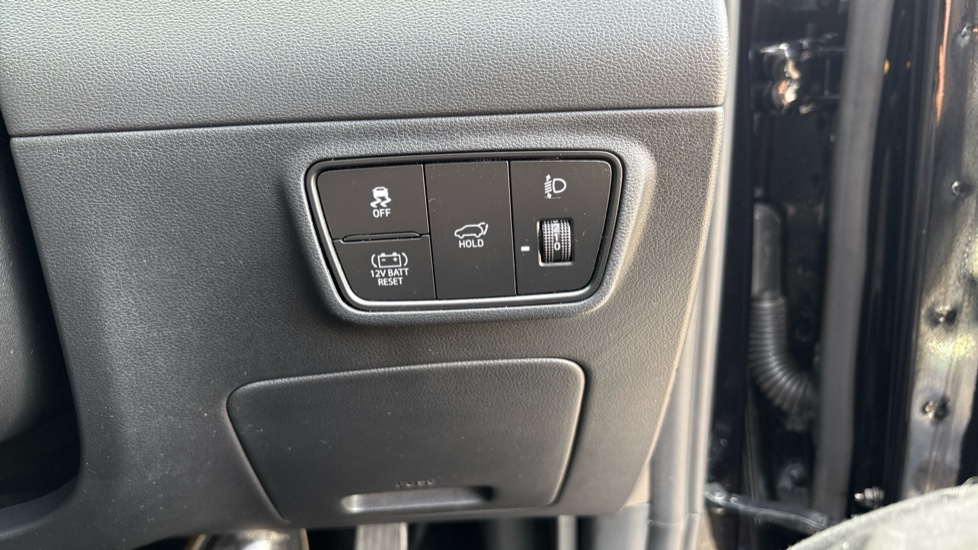 Hyundai TUCSON 1.6 TGDi Hybrid 230 Ultimate 5dr 2WD Auto Hybrid Estate - Image 24