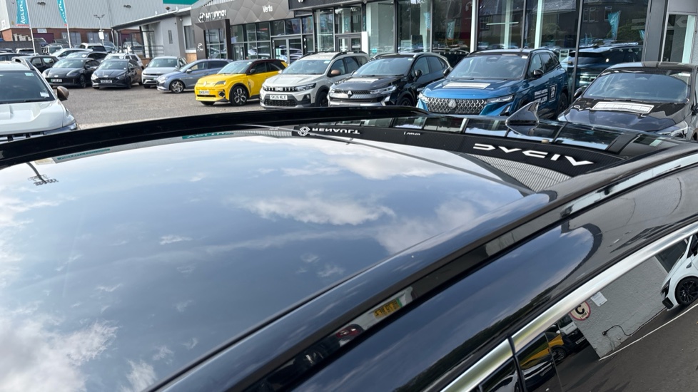 Hyundai TUCSON 1.6 TGDi Hybrid 230 Ultimate 5dr 2WD Auto Hybrid Estate - Image 52