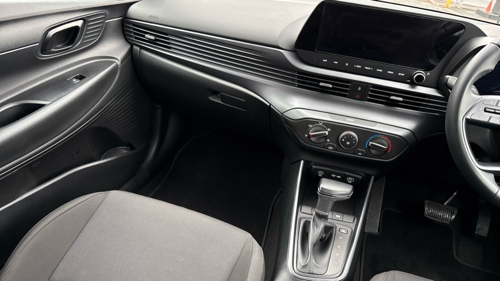 Hyundai i20 1.0T GDi Advance 5dr DCT Petrol Hatchback - Image 14