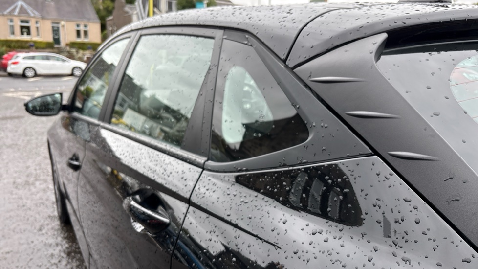 Hyundai i20 1.0T GDi Advance 5dr DCT Petrol Hatchback - Image 46