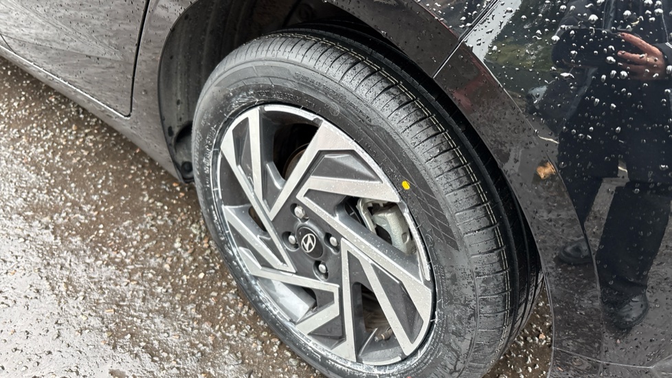 Hyundai i20 1.0T GDi Advance 5dr DCT Petrol Hatchback - Image 47