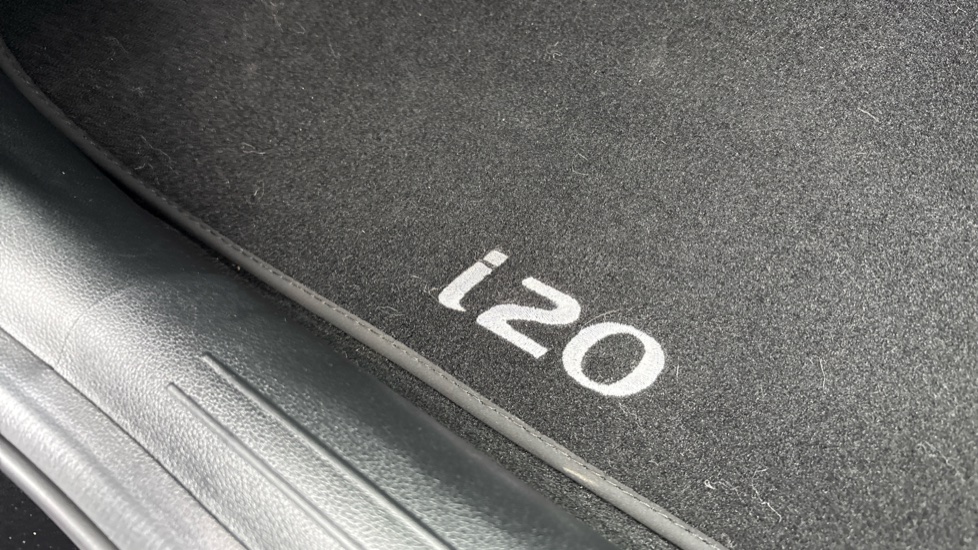 Hyundai i20 1.0T GDi Advance 5dr DCT Petrol Hatchback - Image 53