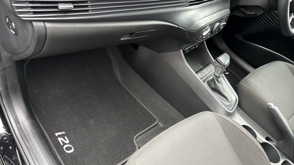Hyundai i20 1.0T GDi Advance 5dr DCT Petrol Hatchback - Image 54