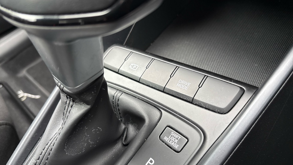 Hyundai i20 1.0T GDi Advance 5dr DCT Petrol Hatchback - Image 67
