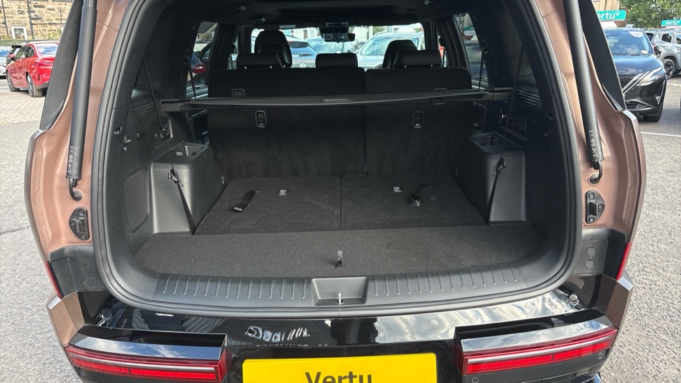 Hyundai SANTA FE 1.6 TGDi Hybrid Calligraphy 5dr 4WD Auto Hybrid Estate - Image 4