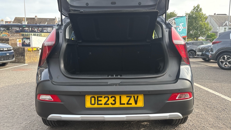 Hyundai BAYON 1.0 TGDi 48V MHEV SE Connect 5dr Petrol Hatchback - Image 4