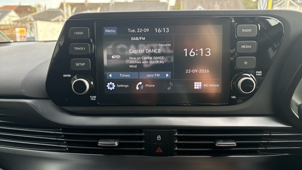 Hyundai BAYON 1.0 TGDi 48V MHEV SE Connect 5dr Petrol Hatchback - Image 12