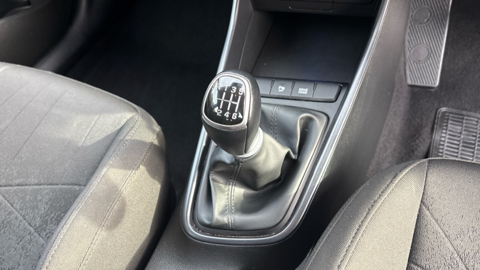 Hyundai BAYON 1.0 TGDi 48V MHEV SE Connect 5dr Petrol Hatchback - Image 13