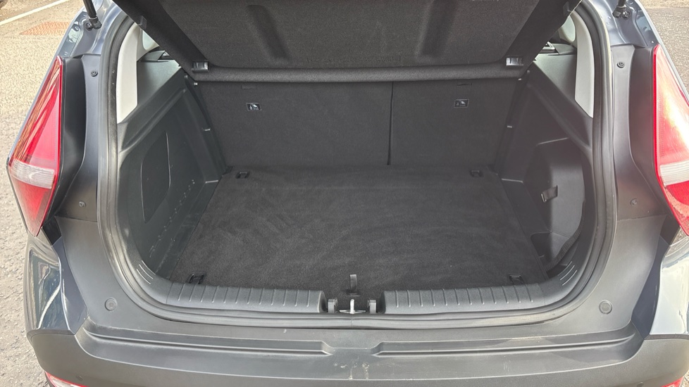 Hyundai BAYON 1.0 TGDi 48V MHEV SE Connect 5dr Petrol Hatchback - Image 21