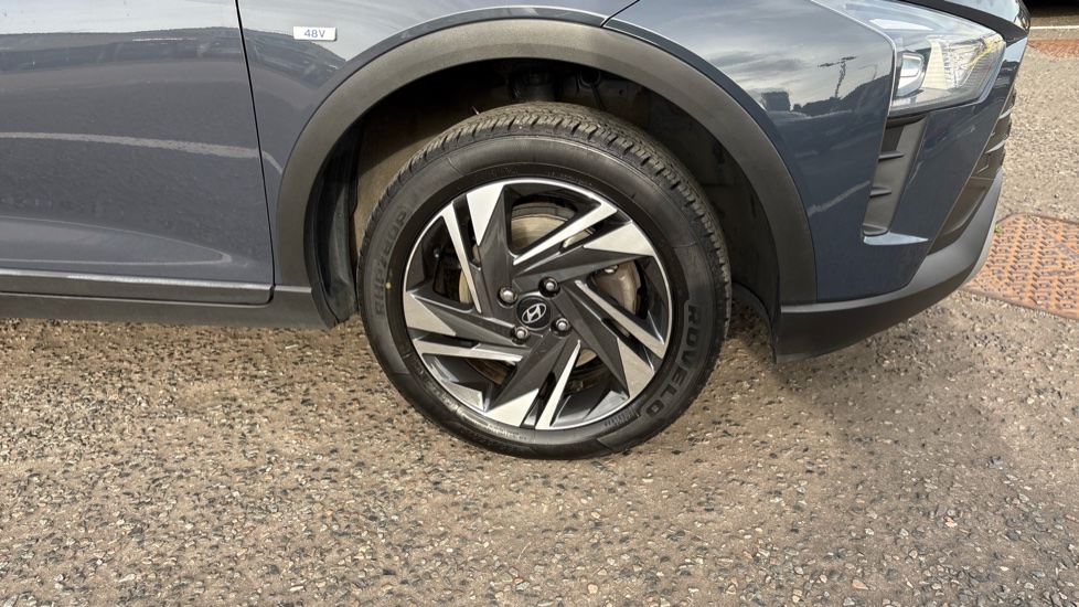 Hyundai BAYON 1.0 TGDi 48V MHEV SE Connect 5dr Petrol Hatchback - Image 24