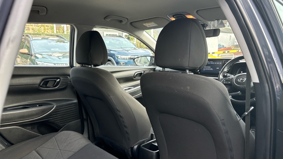 Hyundai BAYON 1.0 TGDi 48V MHEV SE Connect 5dr Petrol Hatchback - Image 36