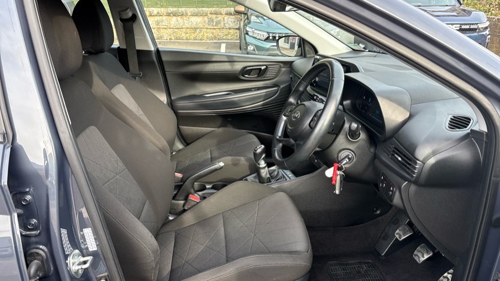 Hyundai BAYON 1.0 TGDi 48V MHEV SE Connect 5dr Petrol Hatchback - Image 49