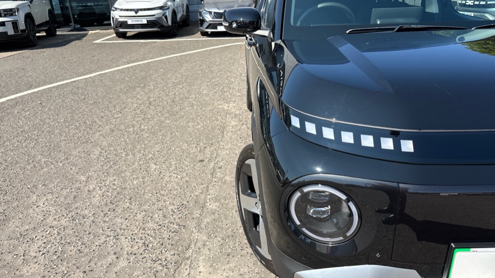 Hyundai INSTER 85kW 02 49kWh 5dr Auto Electric Hatchback - Image 25