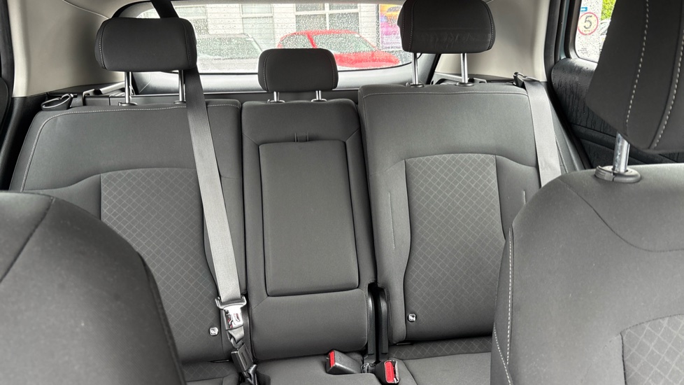 Kia Sportage 1.6T GDi ISG 2 5dr Petrol Estate - Image 15
