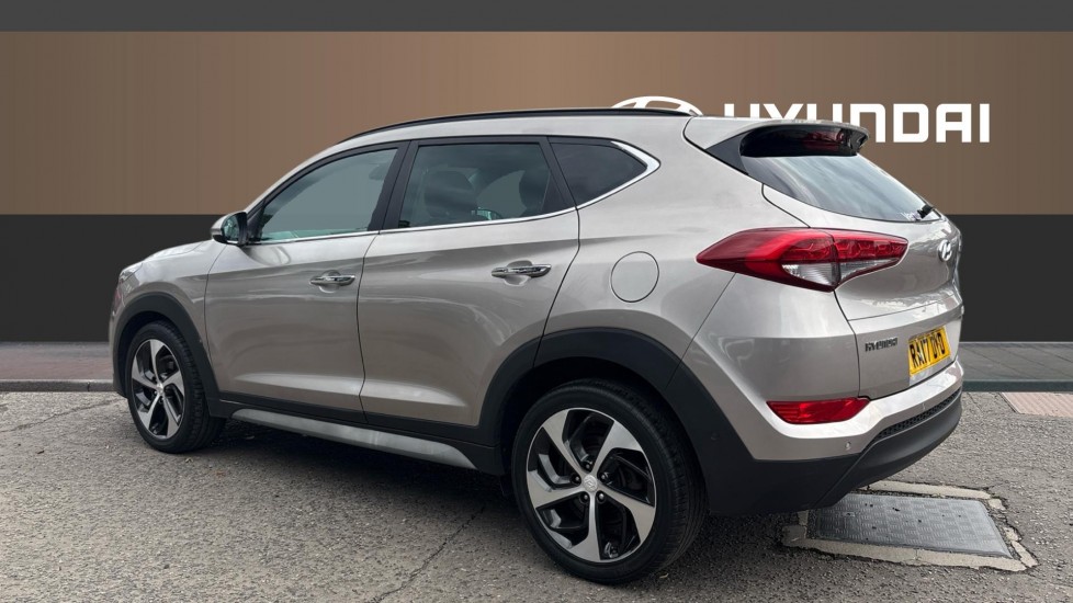 Hyundai TUCSON 1.7 CRDi Blue Drive Premium SE 5dr 2WD DCT Diesel Estate - Image 2