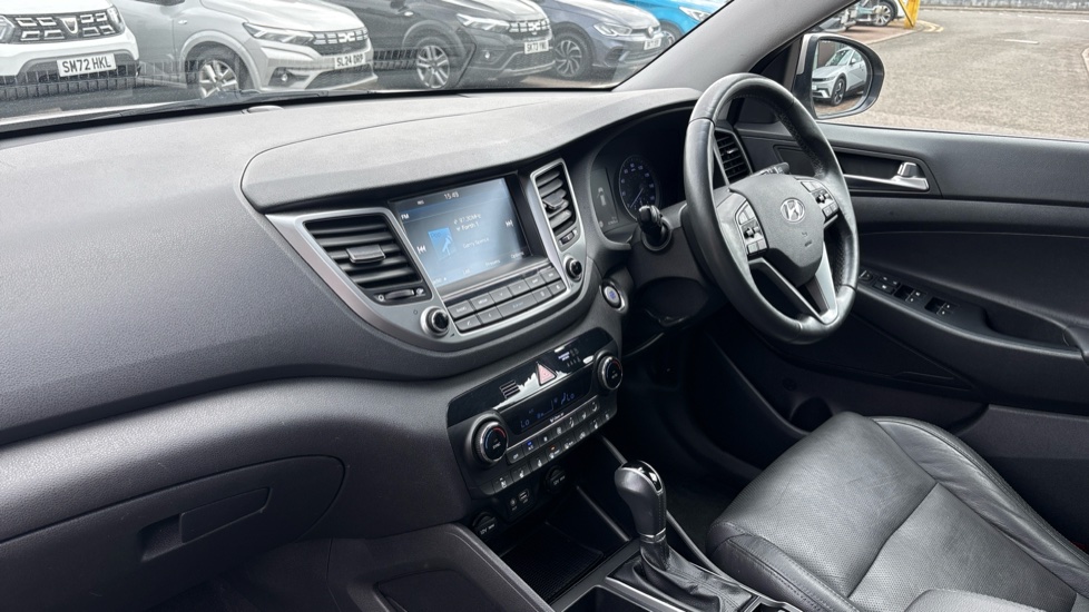 Hyundai TUCSON 1.7 CRDi Blue Drive Premium SE 5dr 2WD DCT Diesel Estate - Image 9