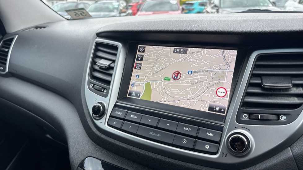 Hyundai TUCSON 1.7 CRDi Blue Drive Premium SE 5dr 2WD DCT Diesel Estate - Image 31