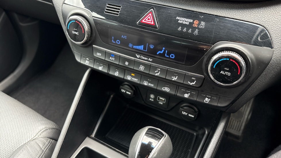 Hyundai TUCSON 1.7 CRDi Blue Drive Premium SE 5dr 2WD DCT Diesel Estate - Image 33