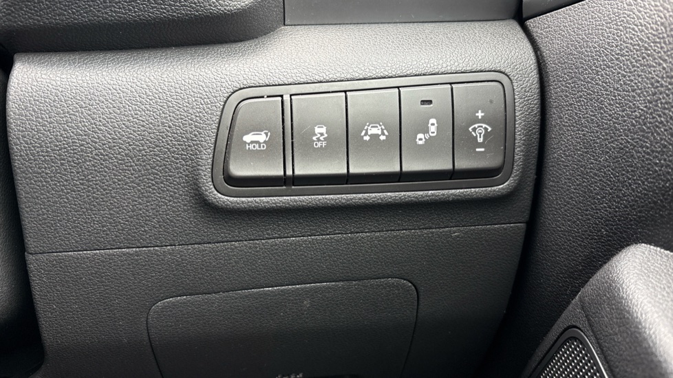 Hyundai TUCSON 1.7 CRDi Blue Drive Premium SE 5dr 2WD DCT Diesel Estate - Image 38