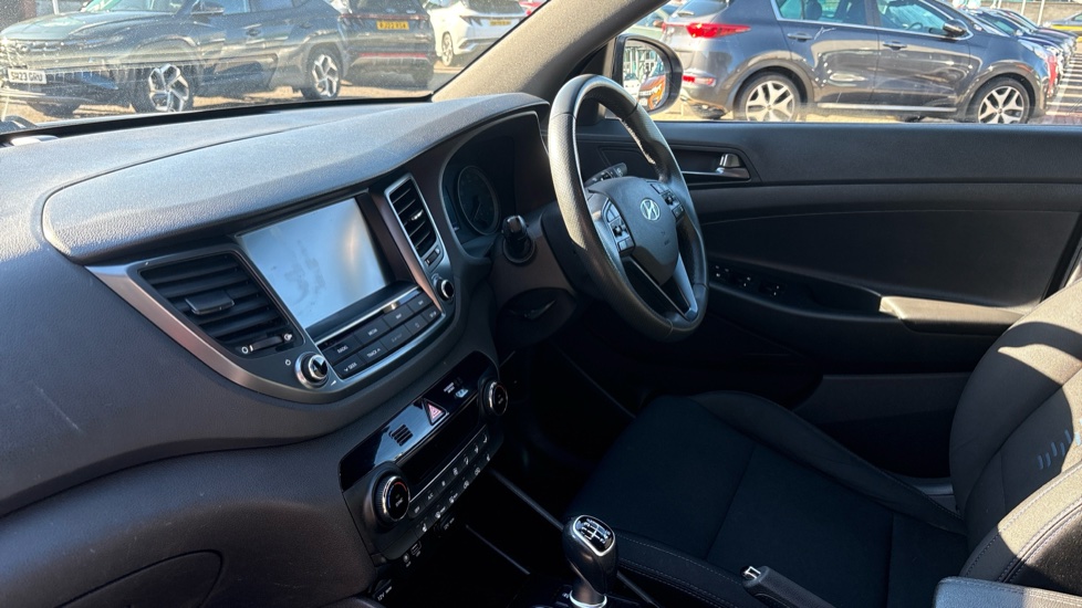 Hyundai TUCSON 1.6 TGDi Go SE 5dr 2WD Petrol Estate - Image 9