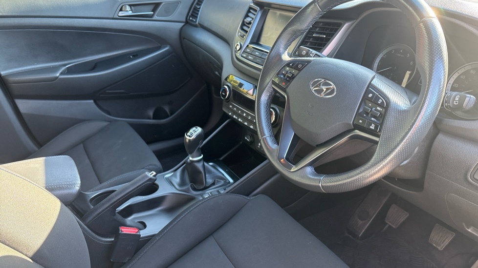 Hyundai TUCSON 1.6 TGDi Go SE 5dr 2WD Petrol Estate - Image 11