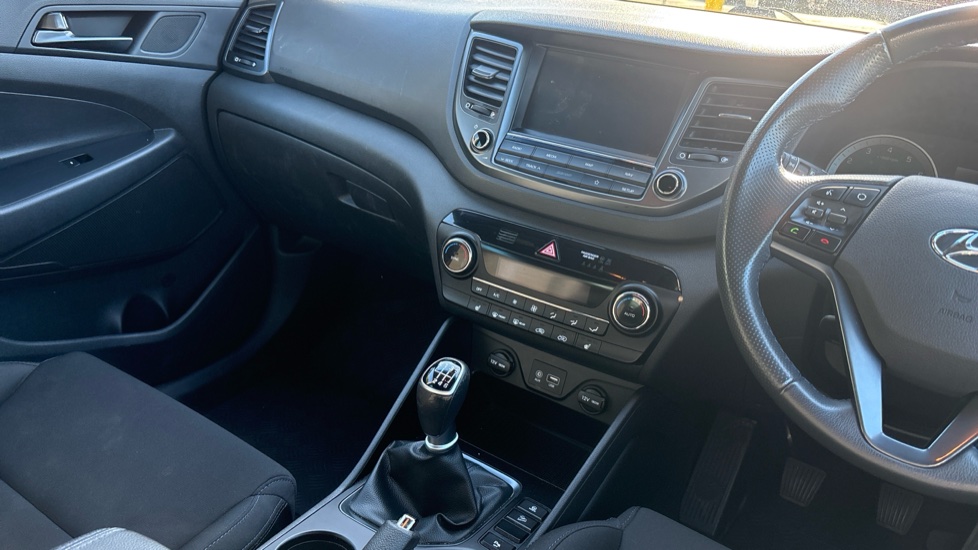 Hyundai TUCSON 1.6 TGDi Go SE 5dr 2WD Petrol Estate - Image 14