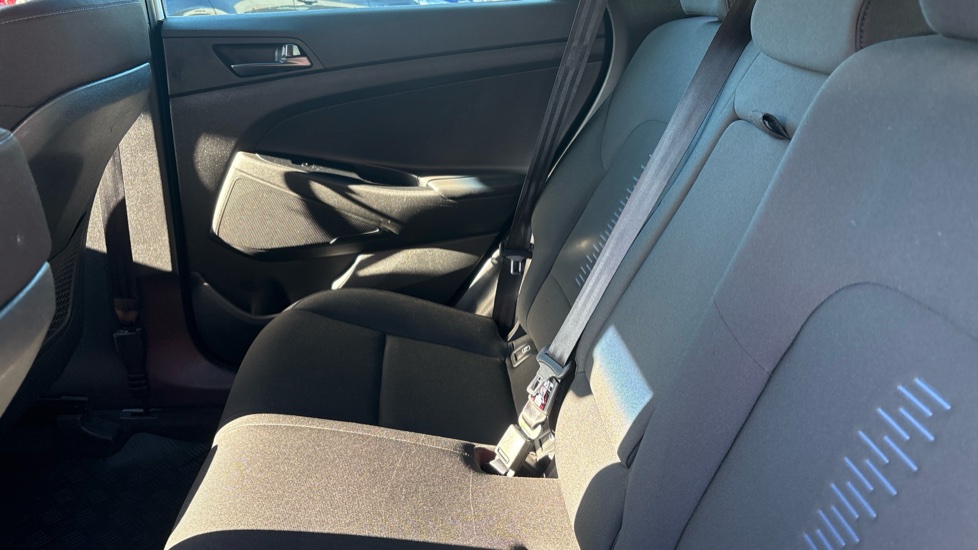 Hyundai TUCSON 1.6 TGDi Go SE 5dr 2WD Petrol Estate - Image 16