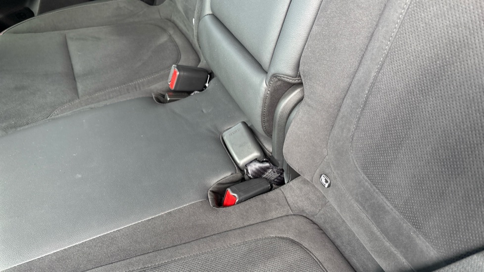 Hyundai TUCSON 1.6T Plug-in Hybrid N Line 5dr Auto Estate - Image 17