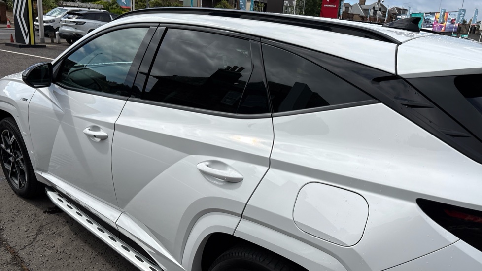 Hyundai TUCSON 1.6T Plug-in Hybrid N Line 5dr Auto Estate - Image 30