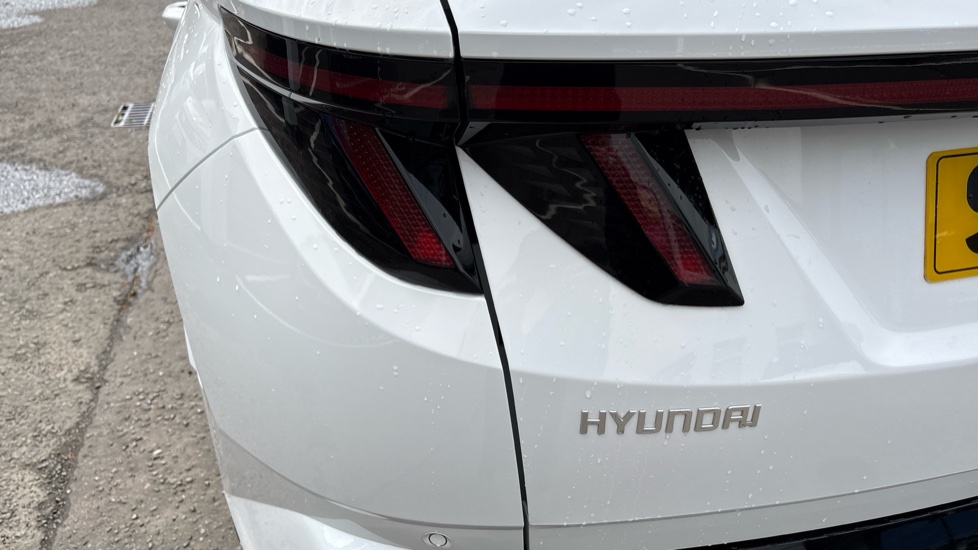 Hyundai TUCSON 1.6T Plug-in Hybrid N Line 5dr Auto Estate - Image 32