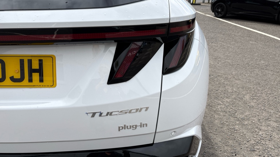 Hyundai TUCSON 1.6T Plug-in Hybrid N Line 5dr Auto Estate - Image 35