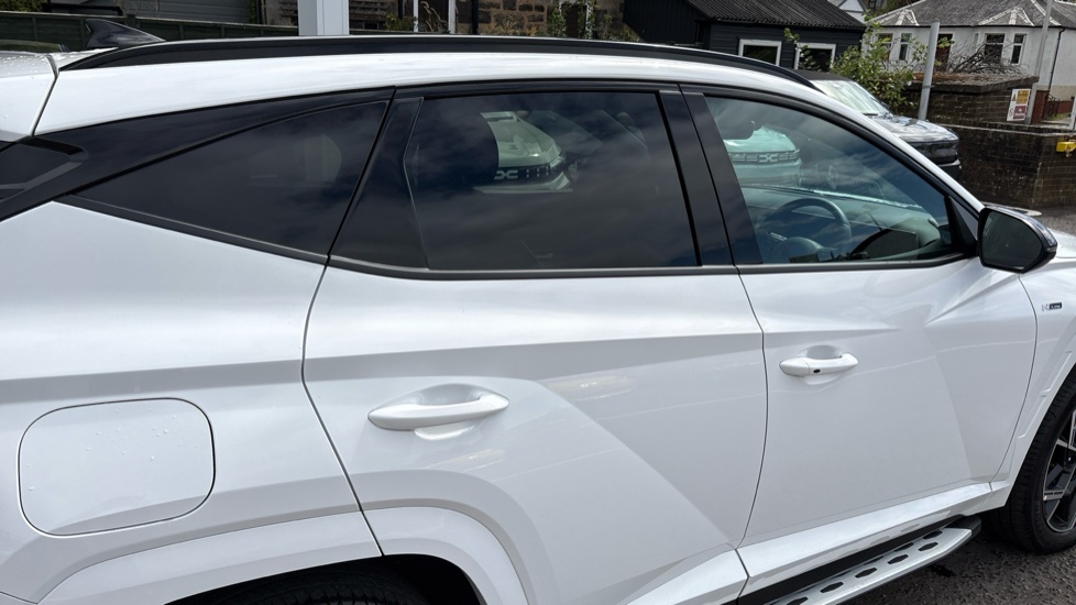 Hyundai TUCSON 1.6T Plug-in Hybrid N Line 5dr Auto Estate - Image 39