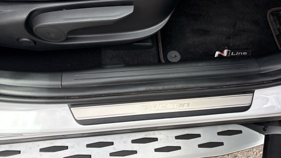 Hyundai TUCSON 1.6T Plug-in Hybrid N Line 5dr Auto Estate - Image 46