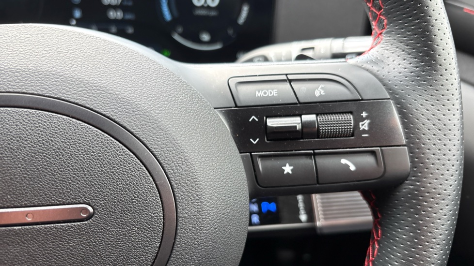 Hyundai TUCSON 1.6T Plug-in Hybrid N Line 5dr Auto Estate - Image 49