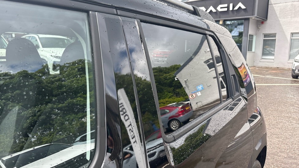 Hyundai INSTER 85kW 02 49kWh 5dr Auto Electric Hatchback - Image 25