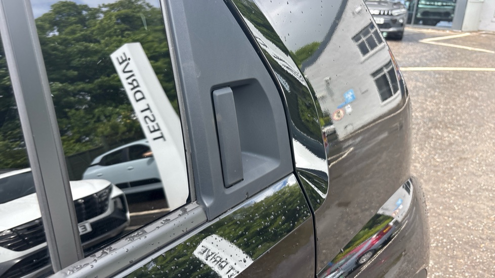 Hyundai INSTER 85kW 02 49kWh 5dr Auto Electric Hatchback - Image 26