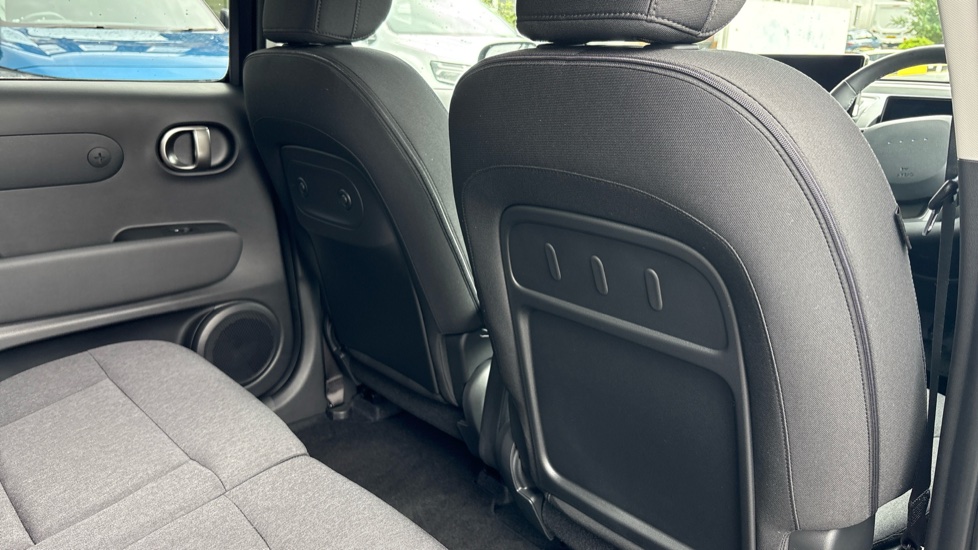 Hyundai INSTER 85kW 02 49kWh 5dr Auto Electric Hatchback - Image 33