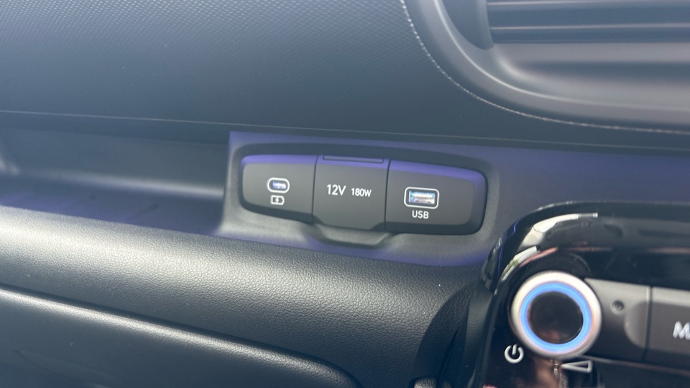 Hyundai INSTER 85kW 02 49kWh 5dr Auto Electric Hatchback - Image 45