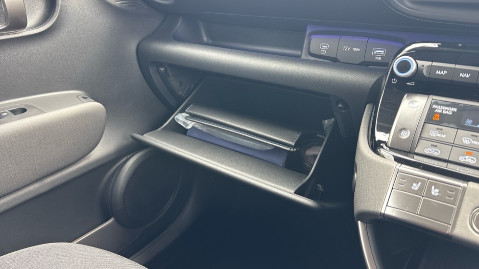 Hyundai INSTER 85kW 02 49kWh 5dr Auto Electric Hatchback - Image 47