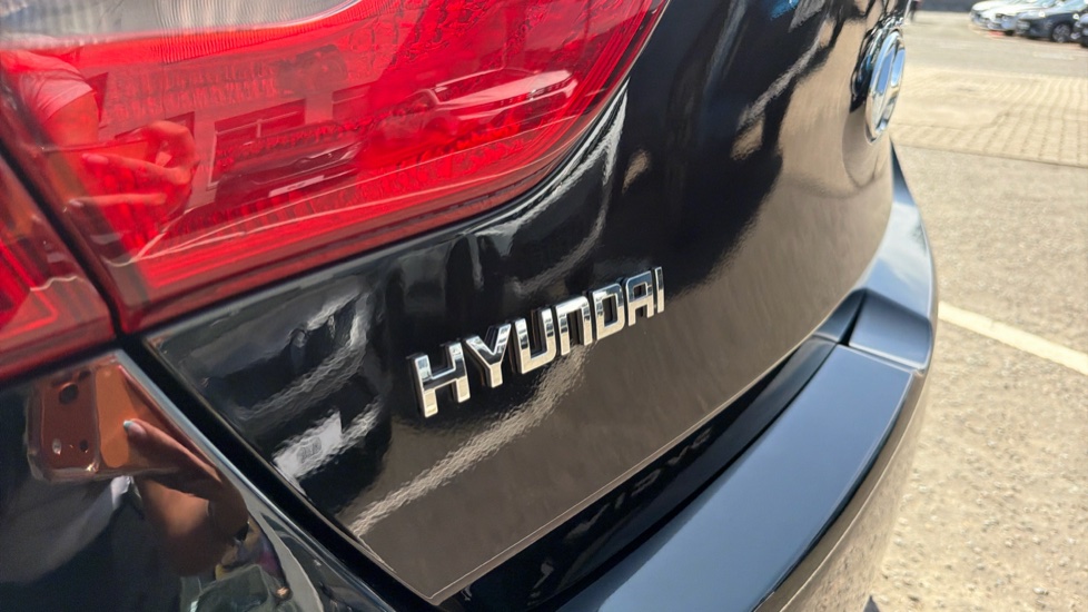 Hyundai i30 1.4 Blue Drive SE 5dr Petrol Hatchback - Image 22
