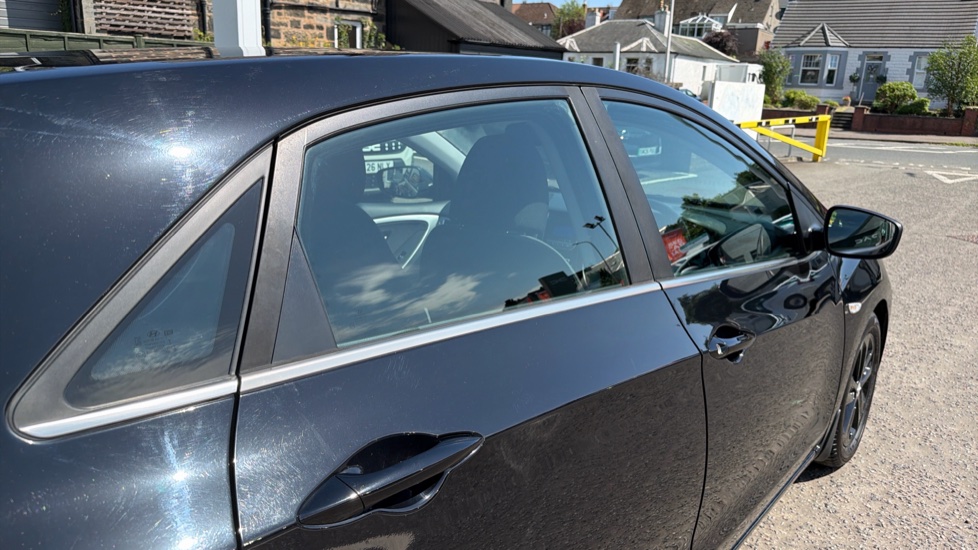 Hyundai i30 1.4 Blue Drive SE 5dr Petrol Hatchback - Image 24