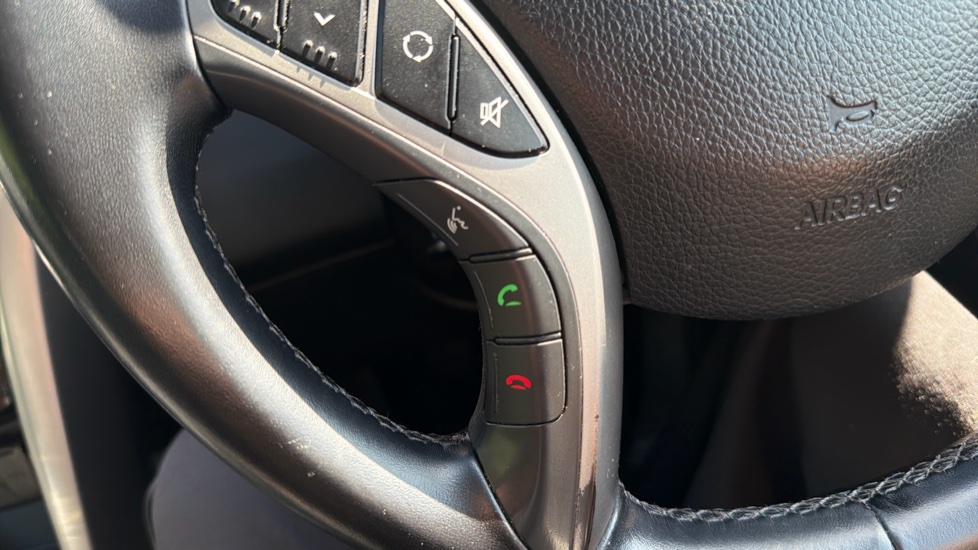 Hyundai i30 1.4 Blue Drive SE 5dr Petrol Hatchback - Image 32