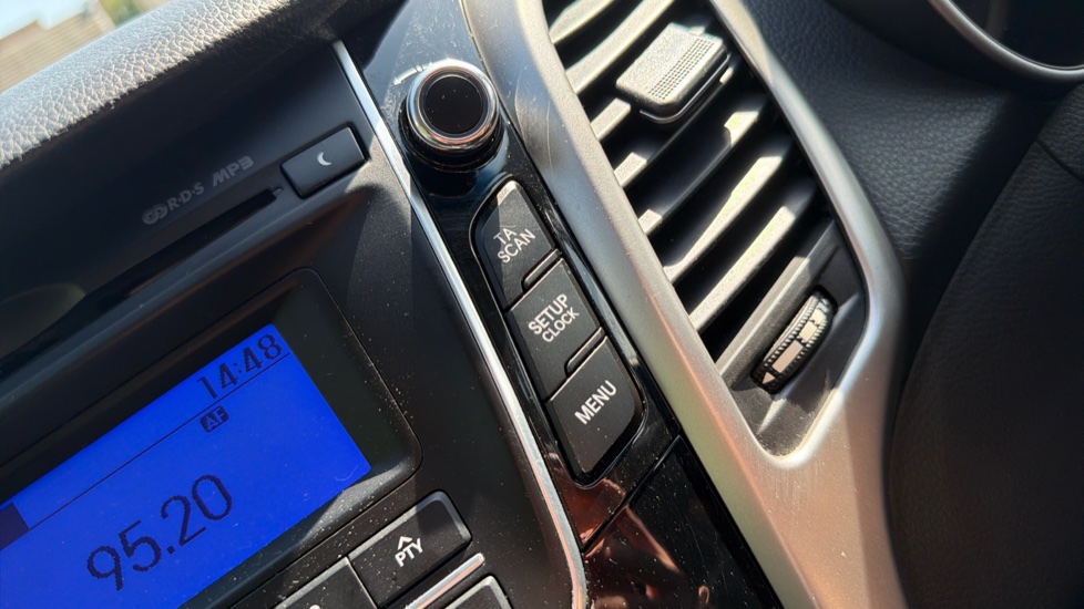Hyundai i30 1.4 Blue Drive SE 5dr Petrol Hatchback - Image 51