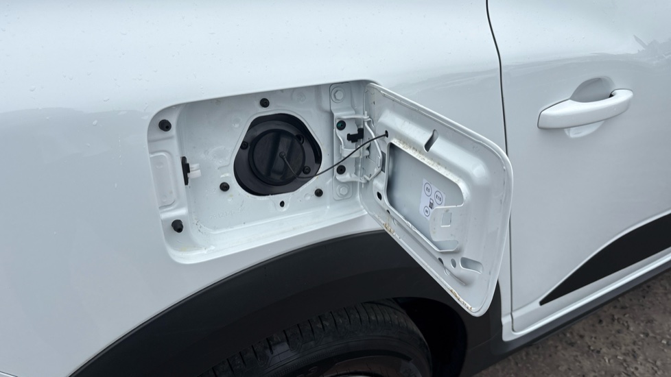 Dacia Jogger 1.6 HEV Expression 5dr Auto Hybrid Estate - Image 22