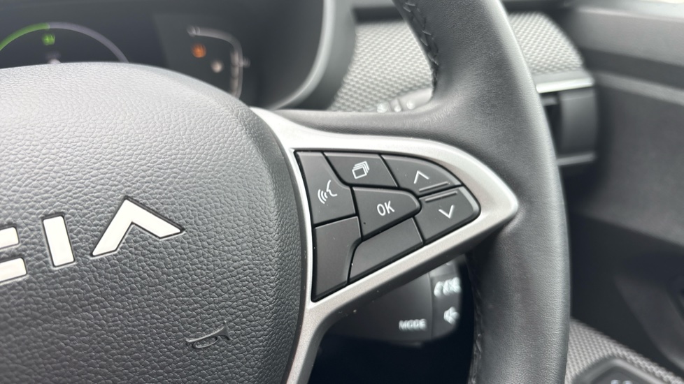 Dacia Jogger 1.6 HEV Expression 5dr Auto Hybrid Estate - Image 35