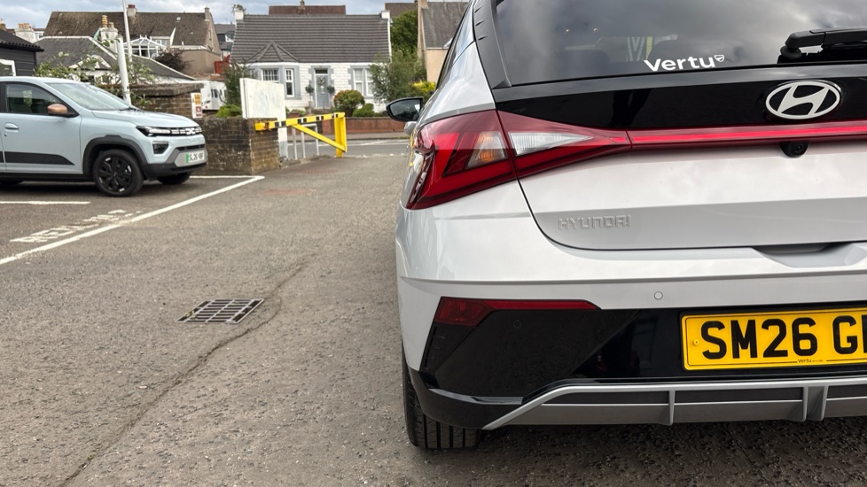 Hyundai i20 1.0T GDi 90 Tech Line 5dr Petrol Hatchback - Image 40