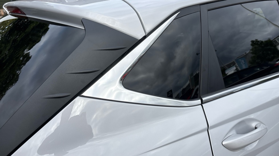 Hyundai i20 1.0T GDi 90 Tech Line 5dr Petrol Hatchback - Image 46