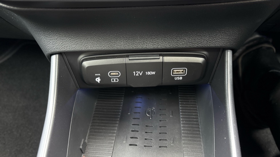 Hyundai i20 1.0T GDi 90 Tech Line 5dr Petrol Hatchback - Image 78